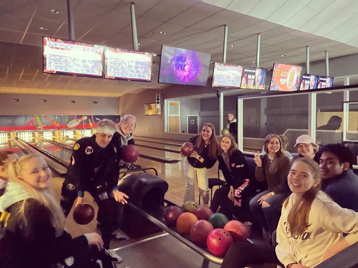Bowling i regi av miljøkoordinatorane